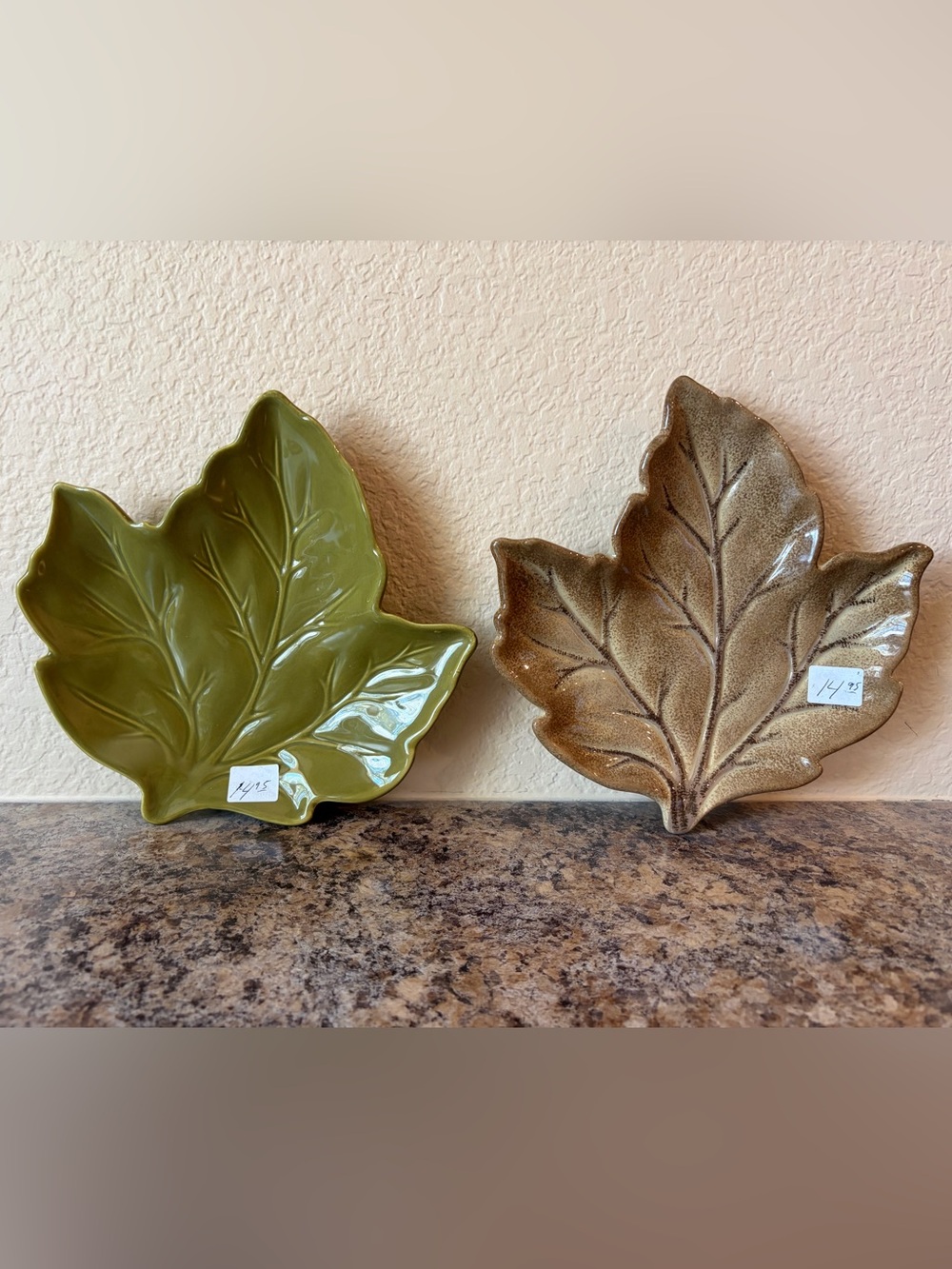 🍁Leaf-Shaped Ceramic Serving Dishes set of 2 - Green & Brown
